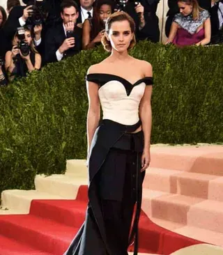 สวยปังแถมยังรักโลก! ส่องไอจีอีโค่ลุคสไตล์ Emma Watson
